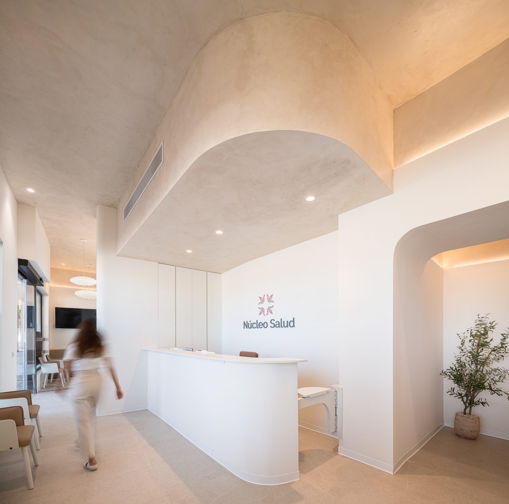 Clínica Núcleo Salud - CM4 Arquitectos Clínica Núcleo Salud - CM4 Arquitectos