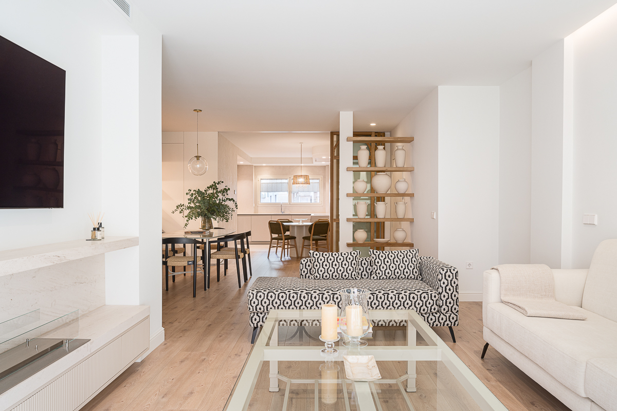 Reforma Vivienda en Nervión en tonos neutros y cálidos
